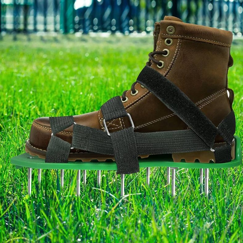 Chaussures Scarificateur Gazon - Aérateur Manuel Avec Pointes - Sangles Réglables - Taille Unique